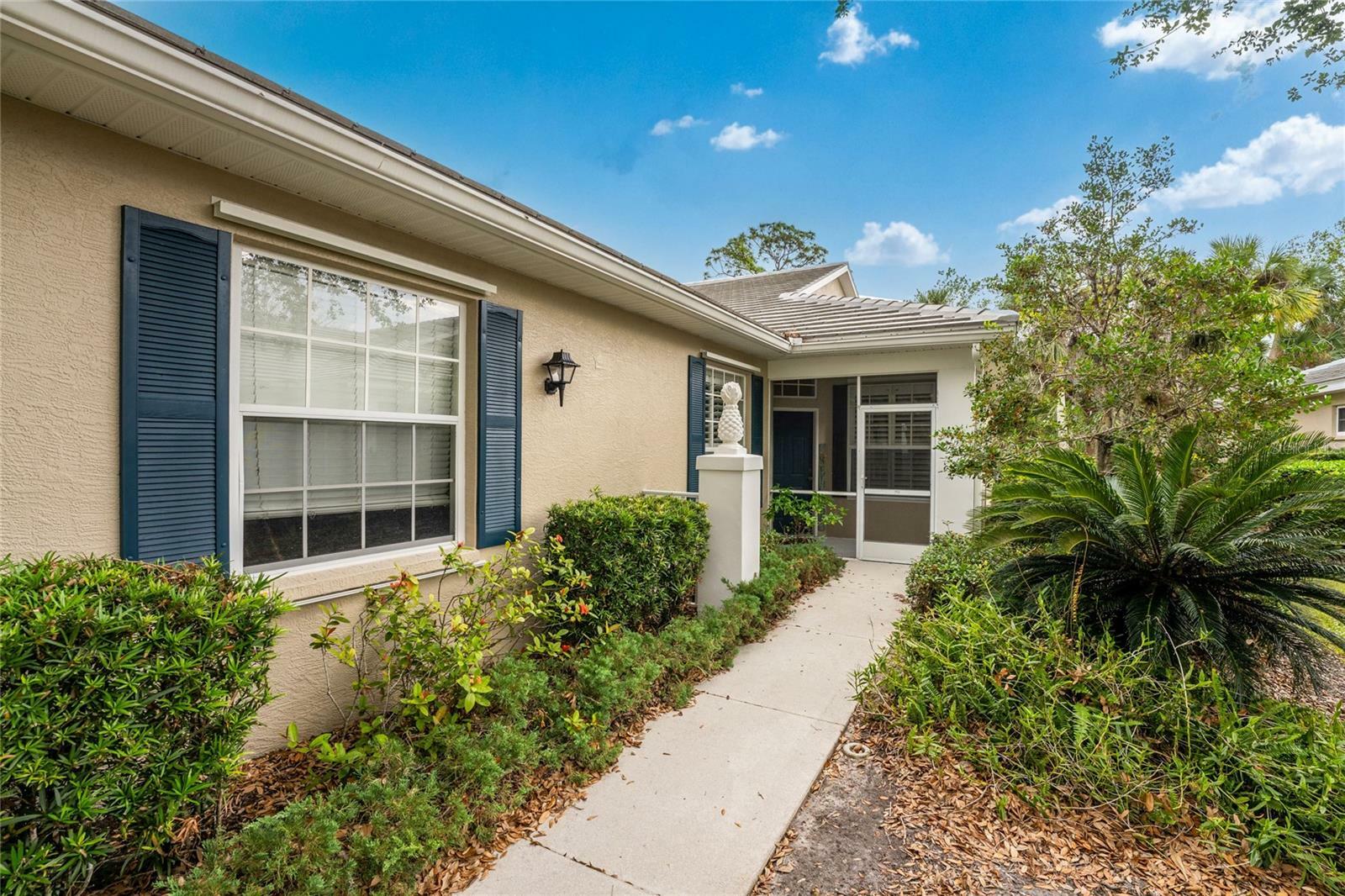 Property Photo:  925 Tartan Drive 33  FL 34293 