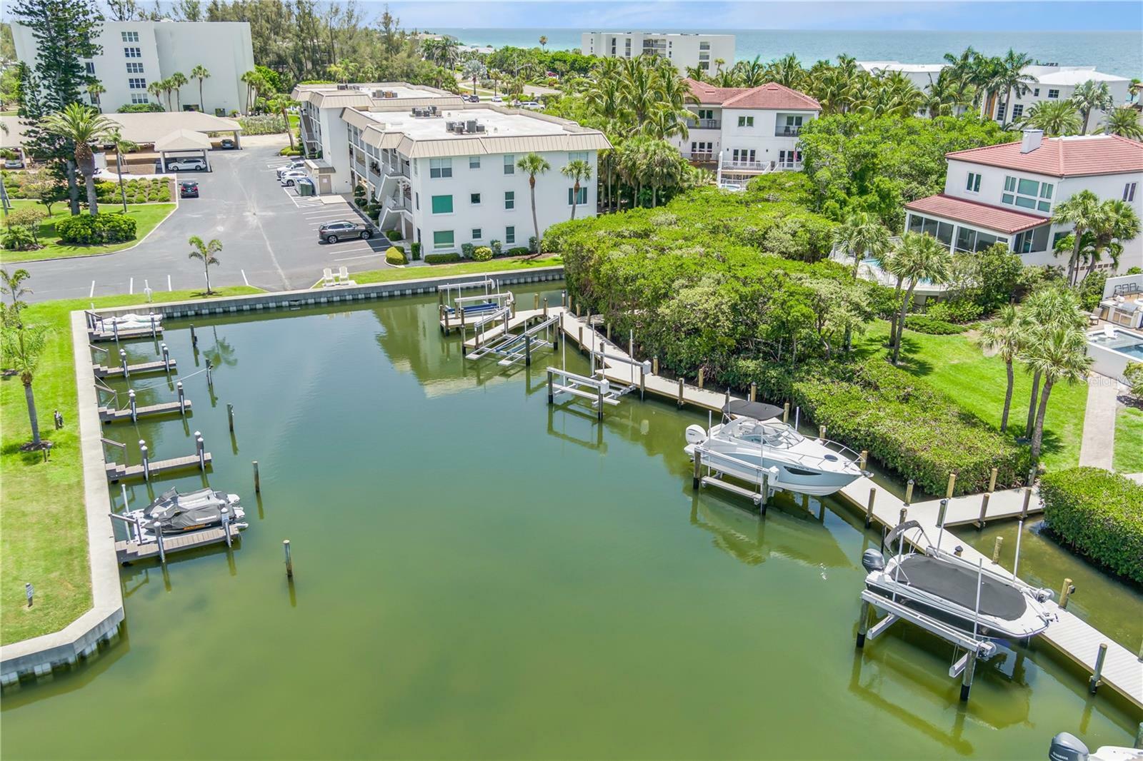 Property Photo:  3320 Gulf Of Mexico Drive 302C  FL 34228 