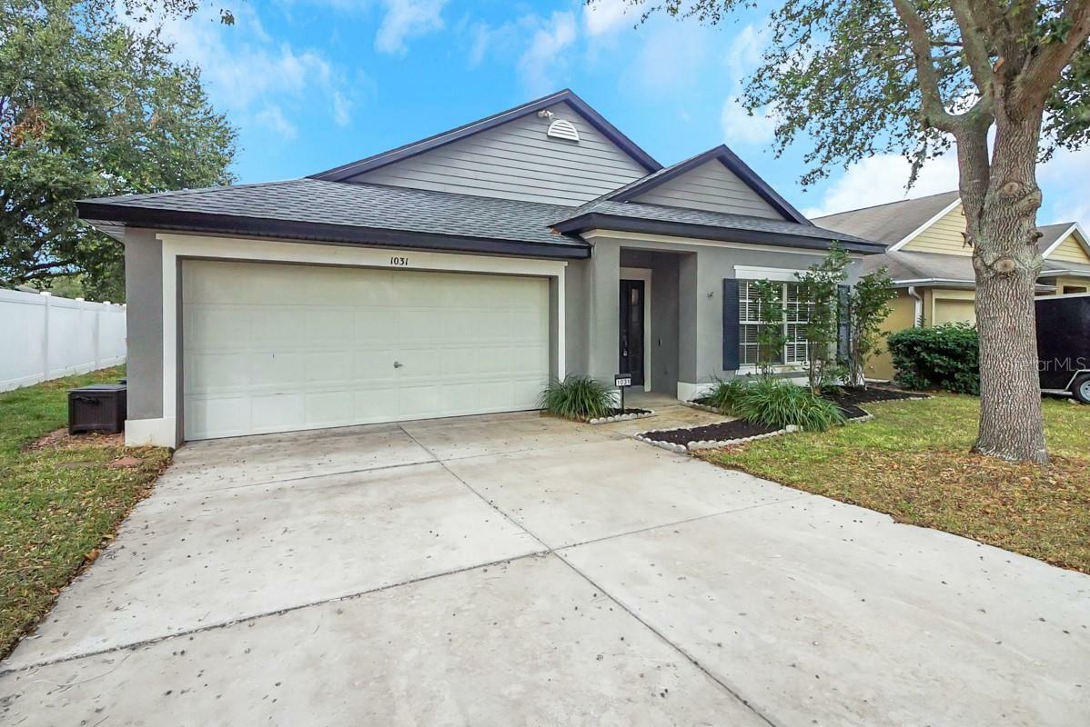 Property Photo:  1031 Longville Circle  FL 32778 