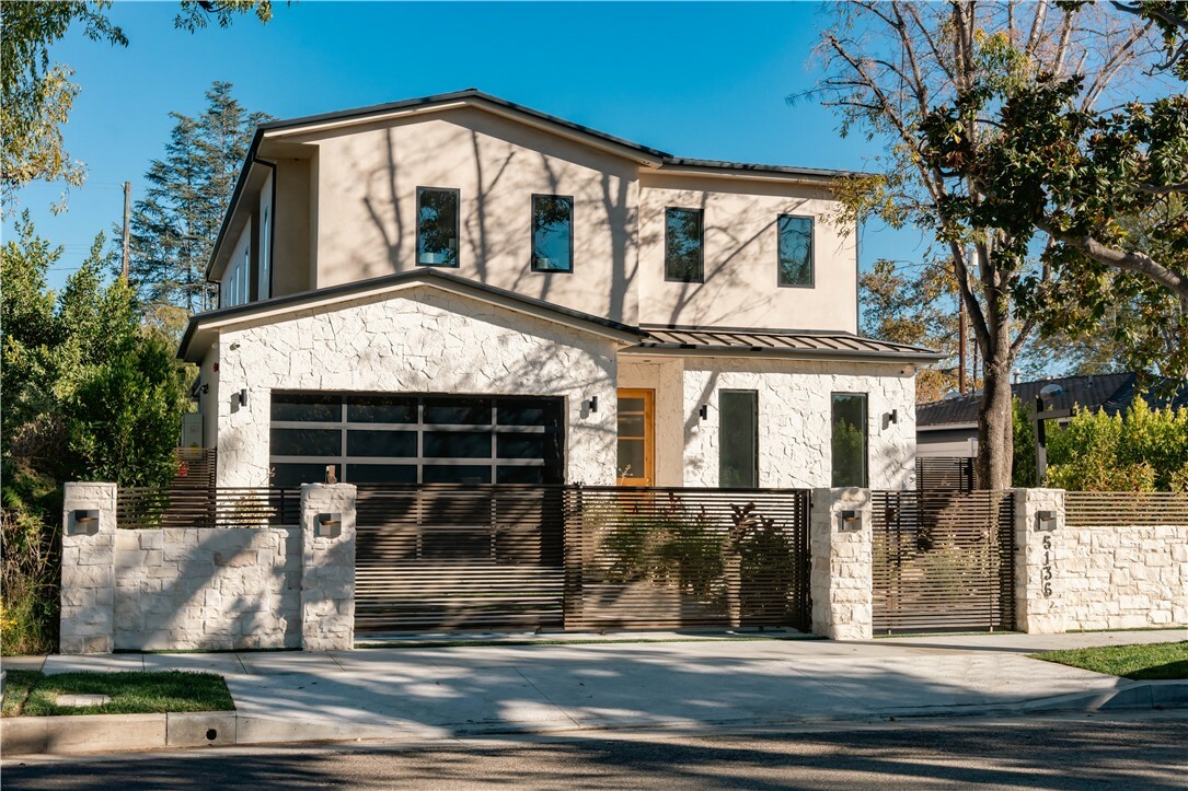 Property Photo: 5136 Nagle Avenue CA 91423
