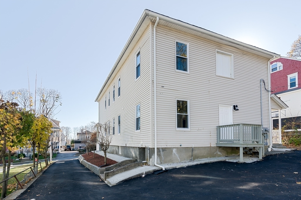 Property Photo:  22 Ferdinand Street  MA 01603 