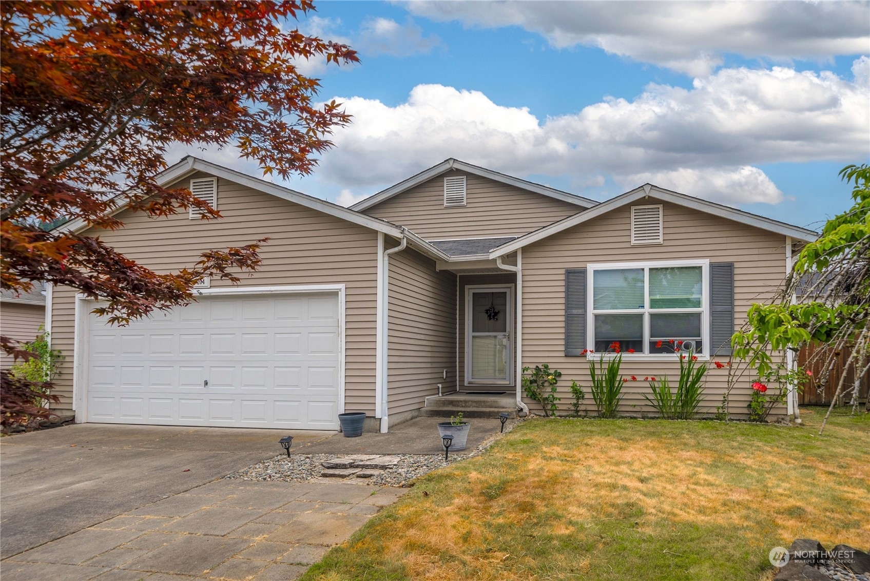 Property Photo:  204  Nelsen Street NE  WA 98360 