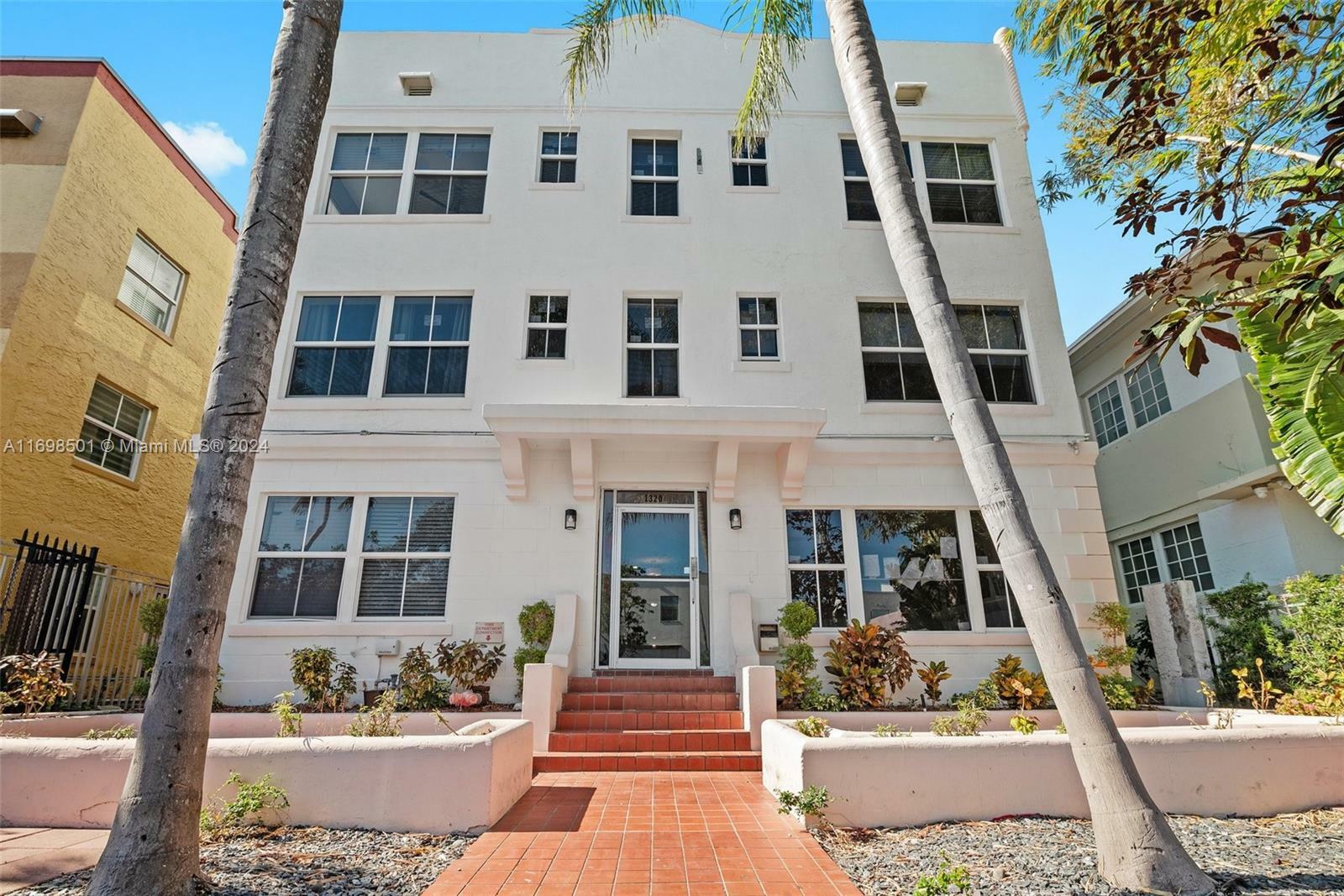 Property Photo:  1320 Drexel Ave 206  FL 33139 