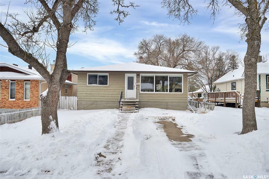 Property Photo:  1130 Fort Street  SK S4T 5R8 