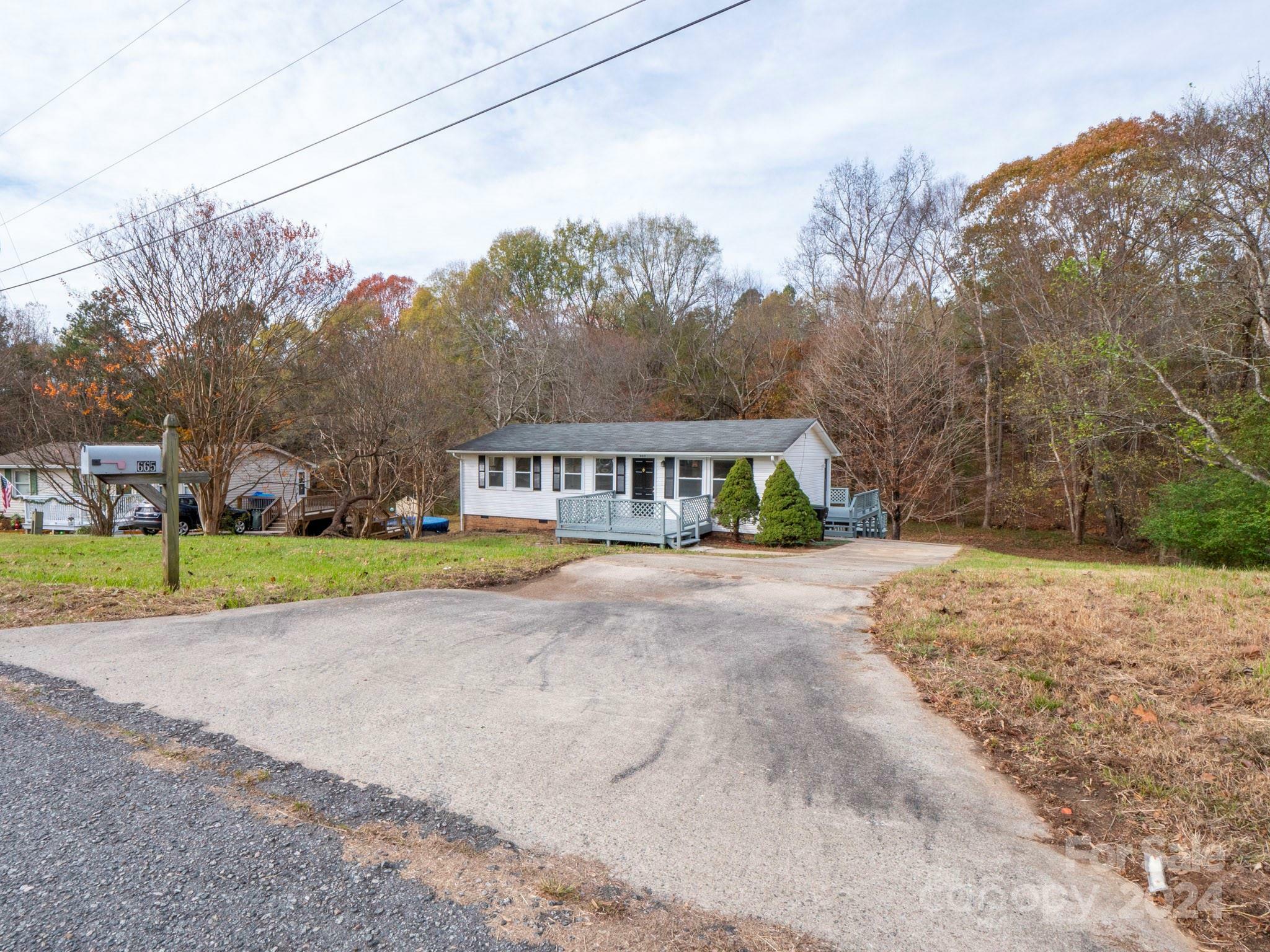 Property Photo:  665 Firecrest Street SE  NC 28025 