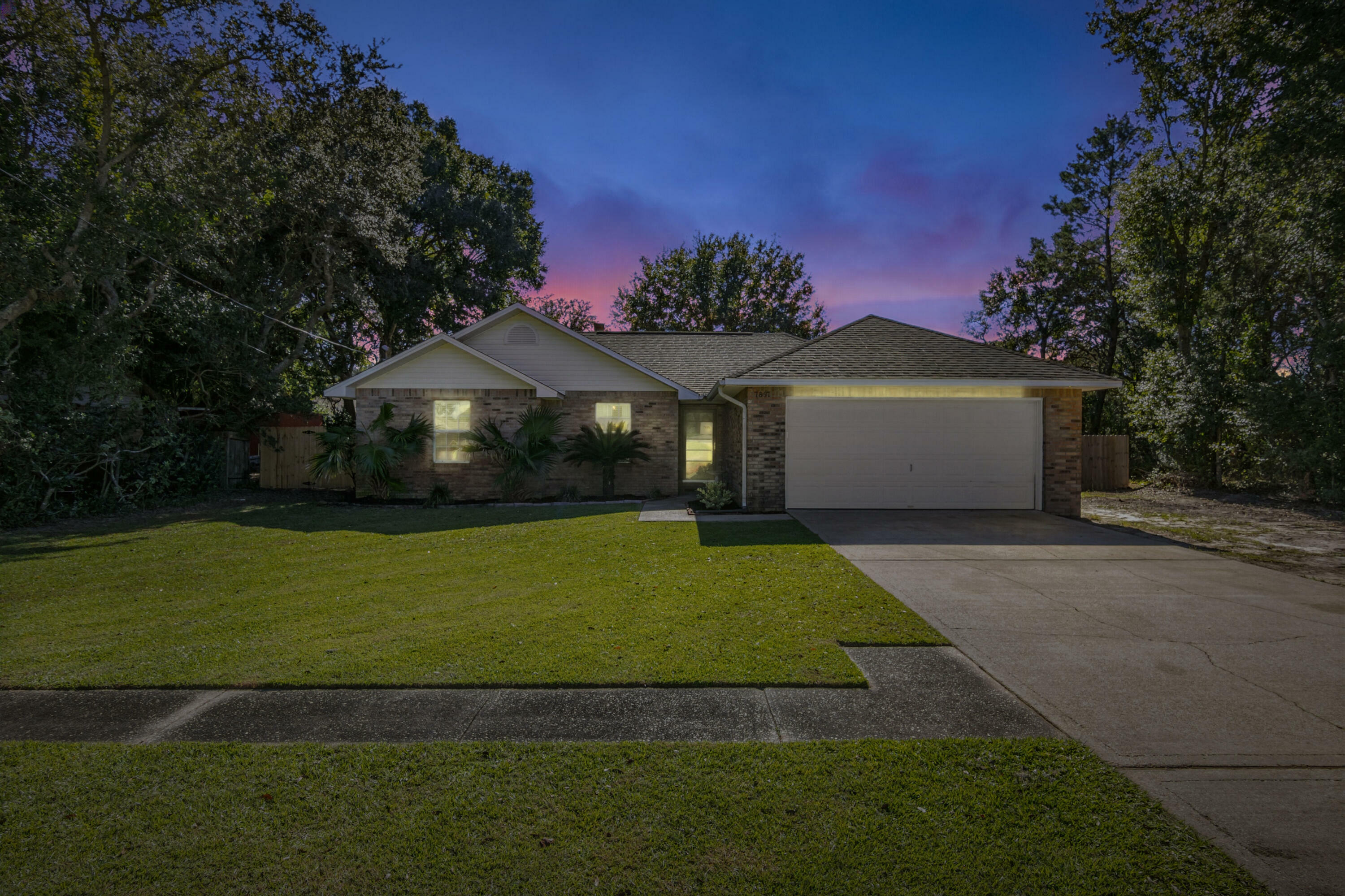 Property Photo:  7897 Pleasant Oak Avenue  FL 32566 