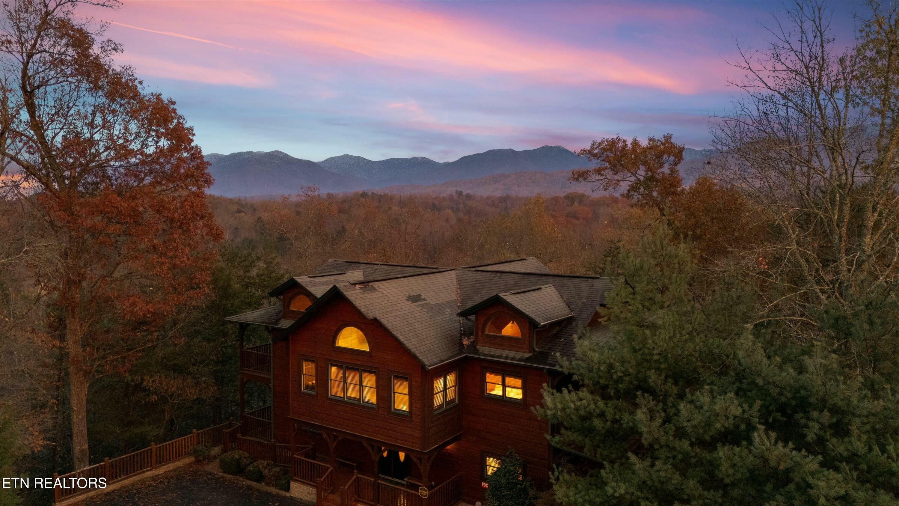 320 Poplar Point Way  Gatlinburg TN 37738 photo