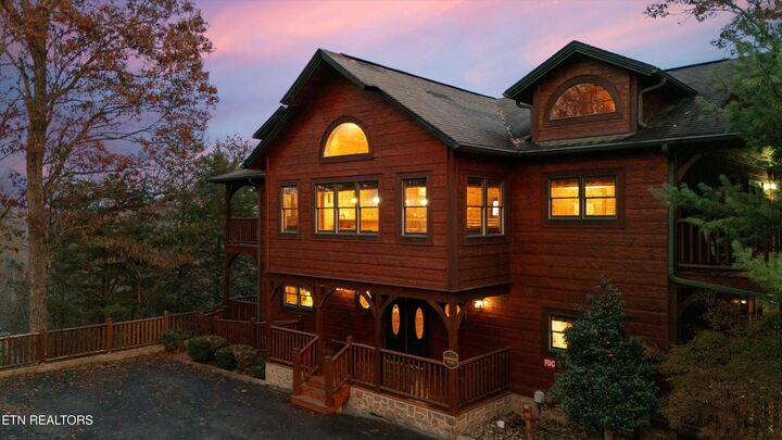 320 Poplar Point Way  Gatlinburg TN 37738 photo