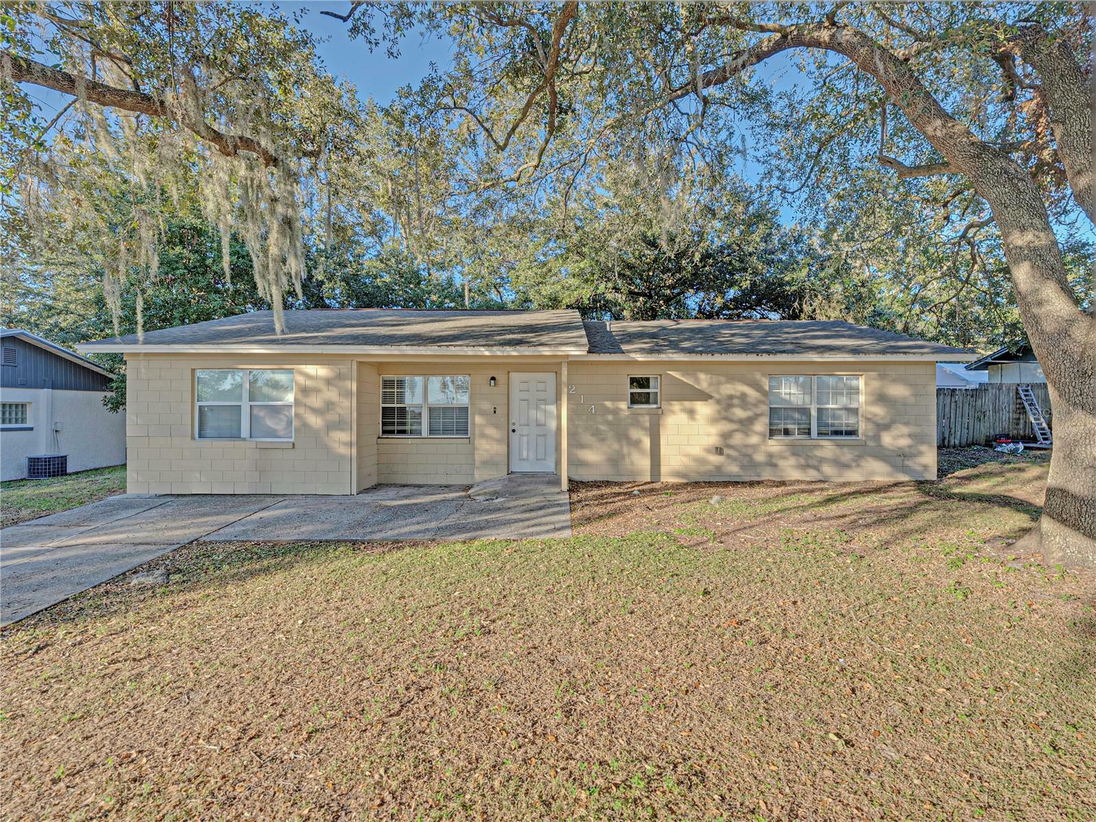 Property Photo:  214 Valencia Drive  FL 33823 