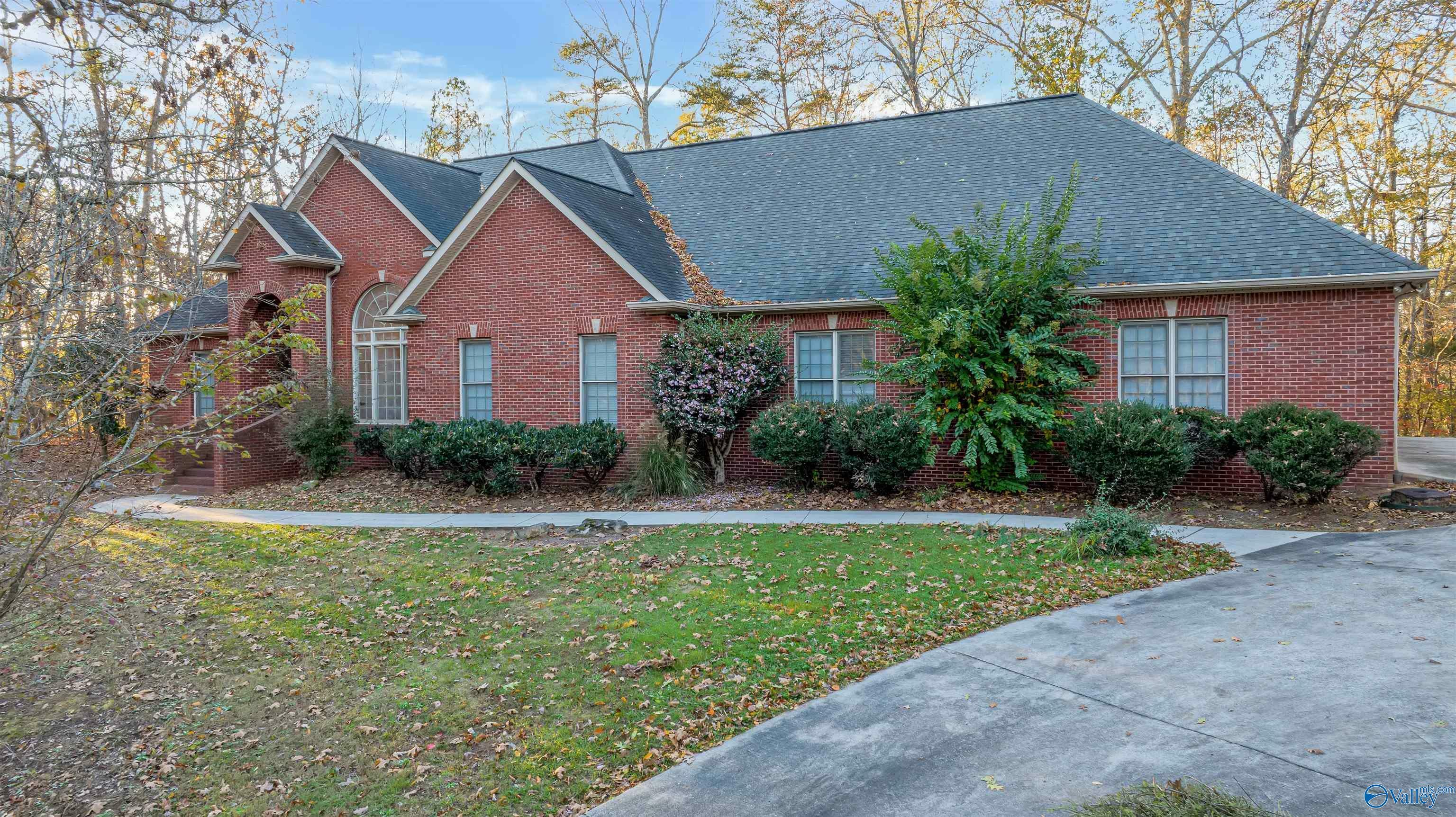 Property Photo:  4230 Greenhill Blvd NW  AL 35968 