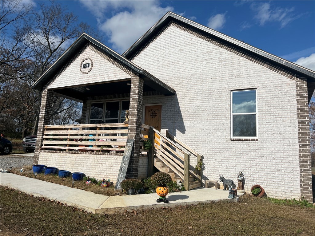 Property Photo:  354 Austin Avenue  AR 72722 