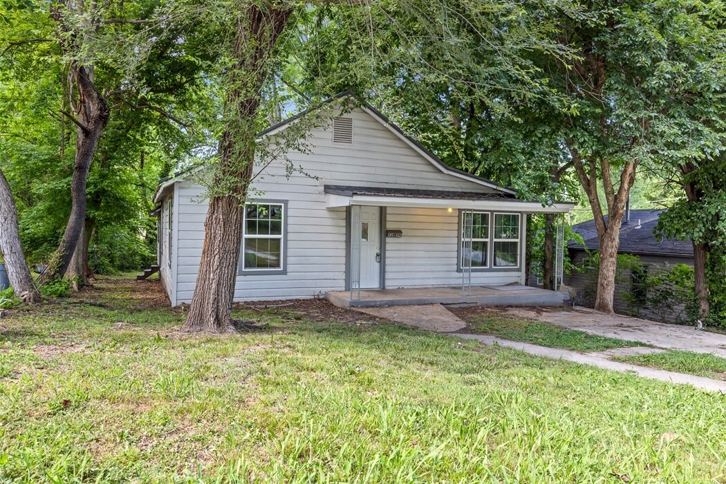 Property Photo:  1219 W Stephenson  AR 72601 