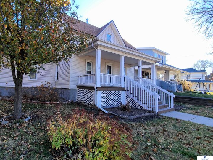 Property Photo:  908 N Iowa Avenue  NE 68467 