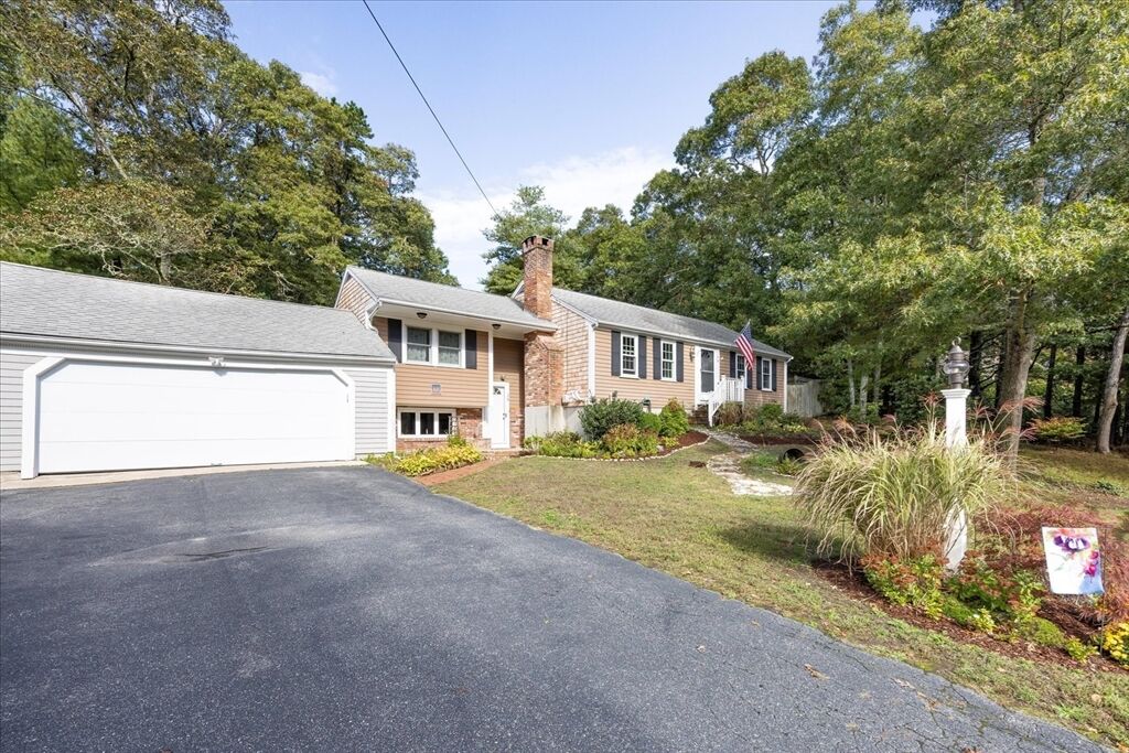 Property Photo:  19 Cesars Way  MA 02655 