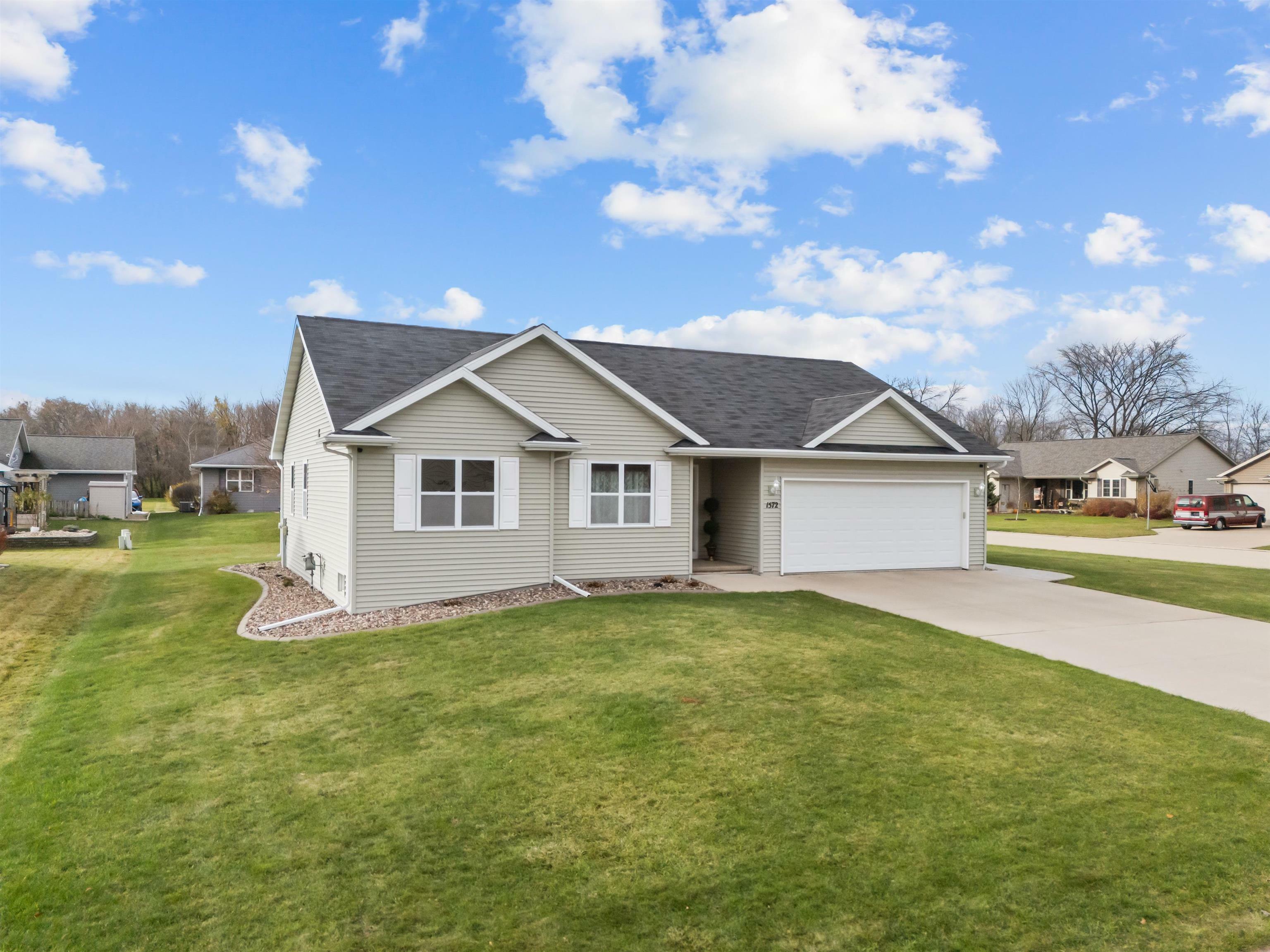 1572 Meadow Flower Court  Neenah WI 54956-5495 photo