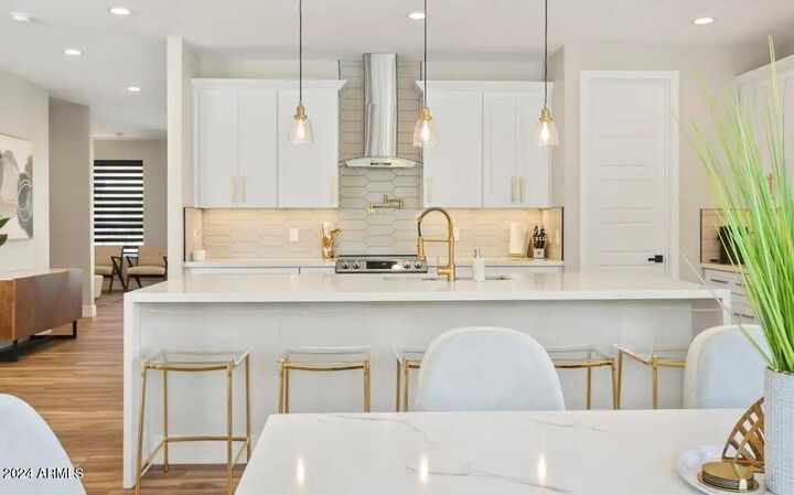 Property Photo:  8239 S 15th Street  AZ 85042 