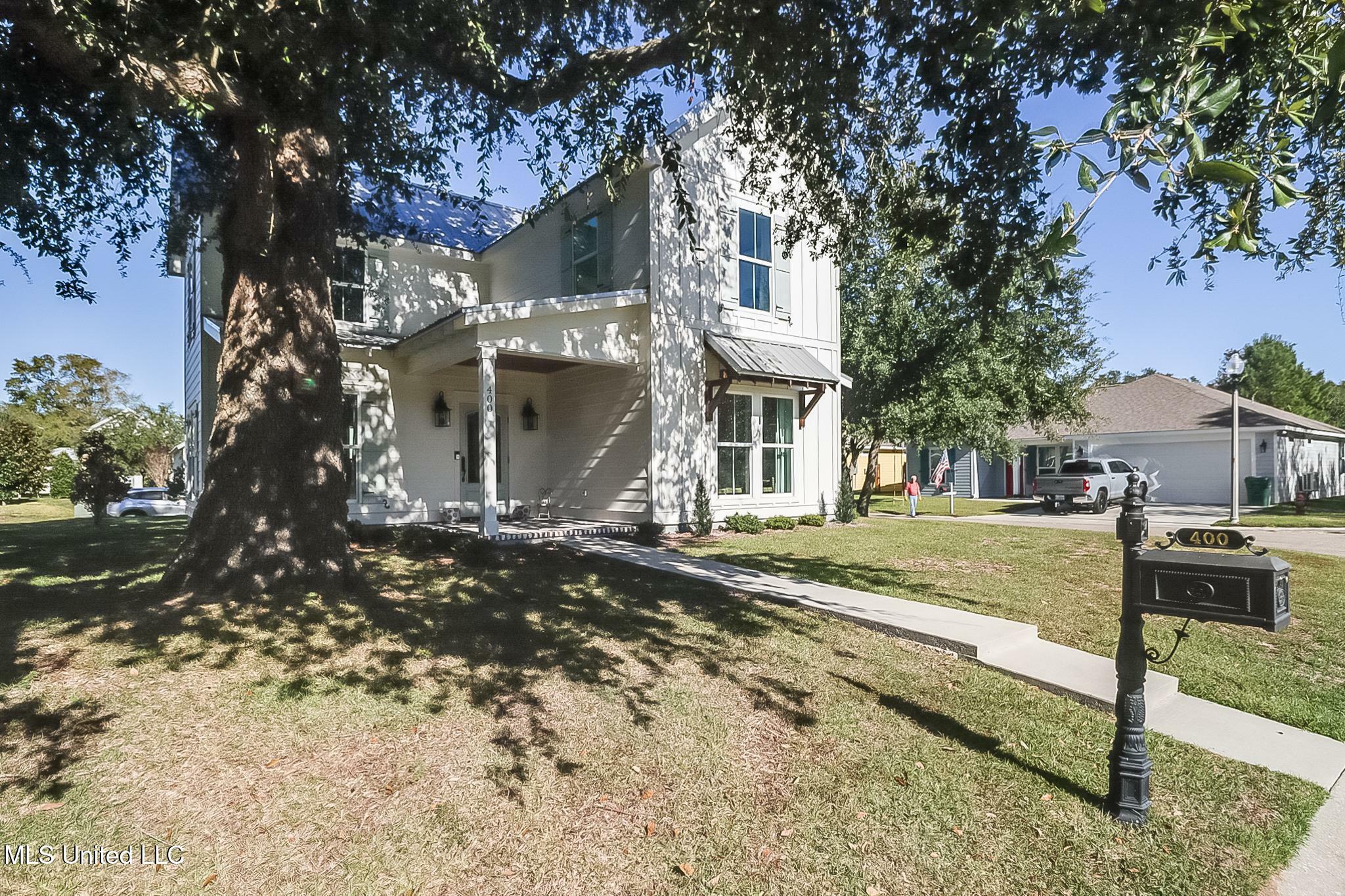 Property Photo:  400 Thomas Shields Boulevard  MS 39520 