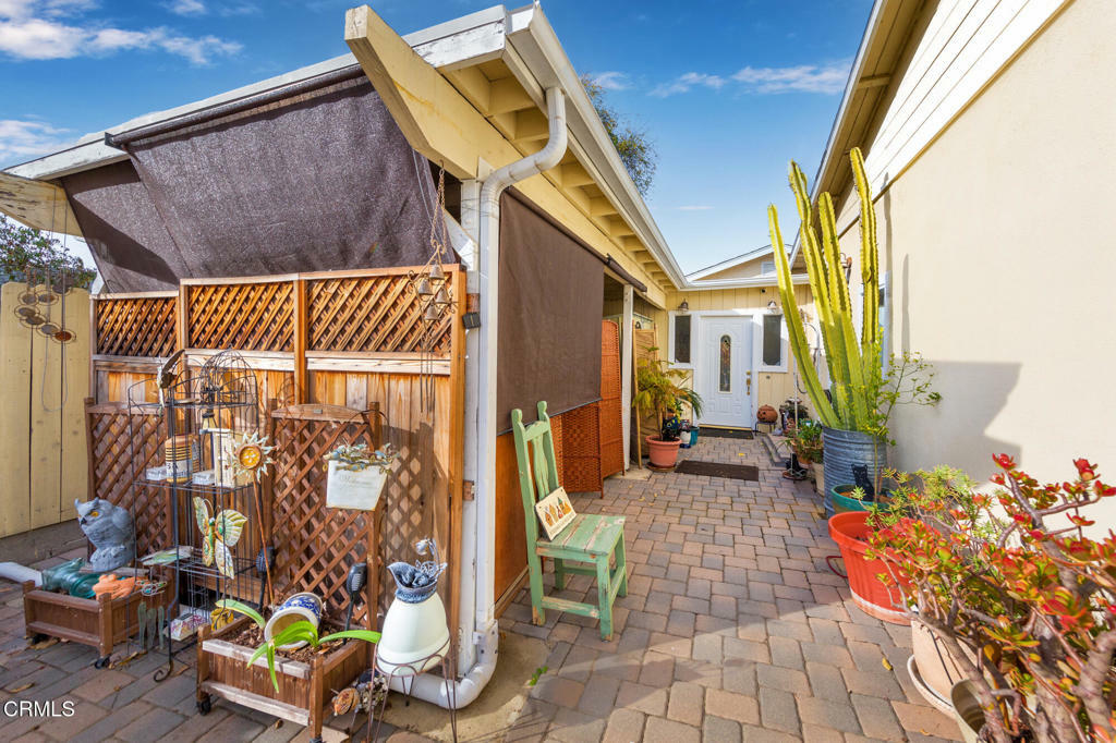 Property Photo:  75 Valley View Drive  CA 93022 