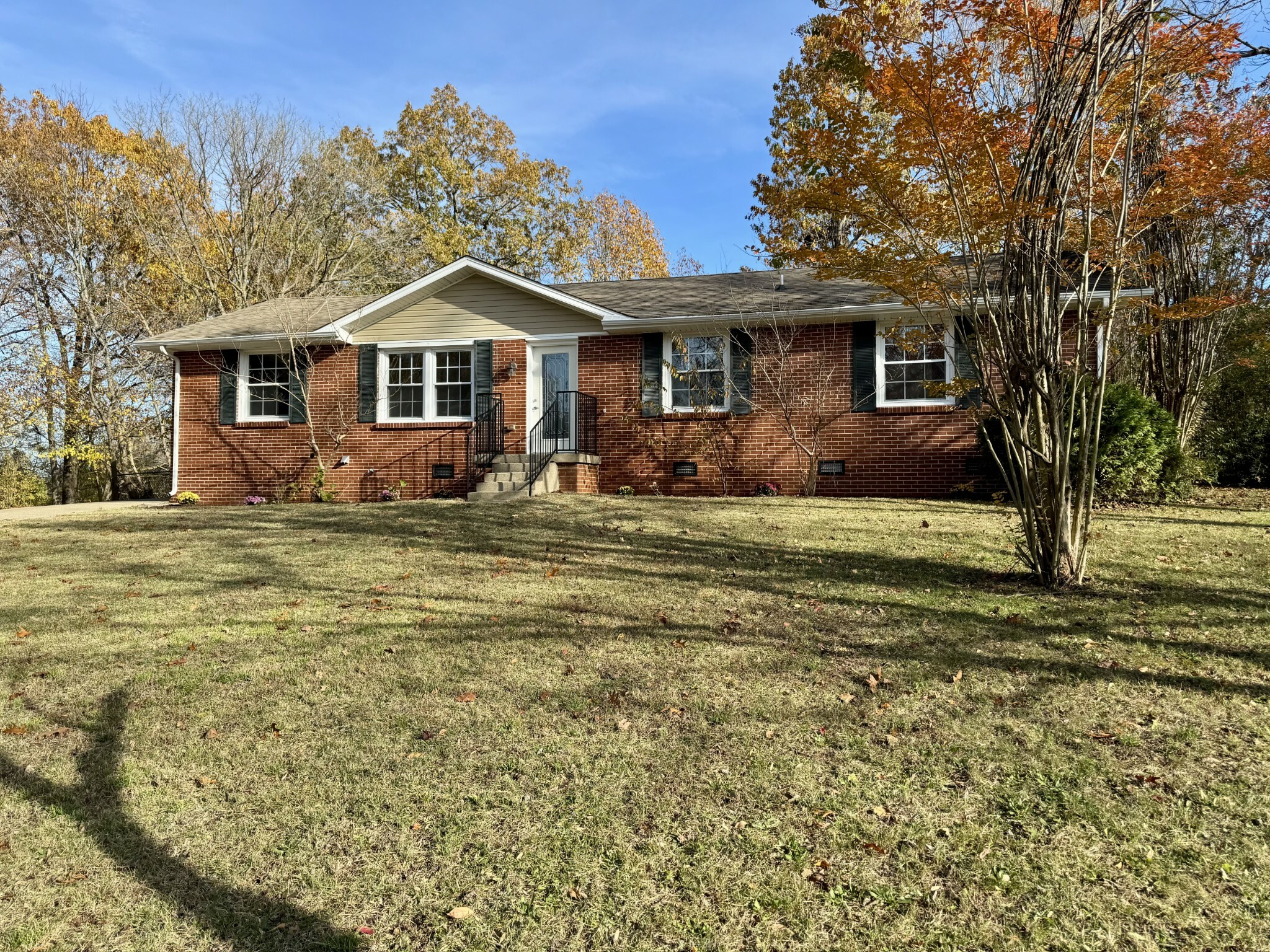 Property Photo:  625 Rocky Hill Rd  TN 37042 