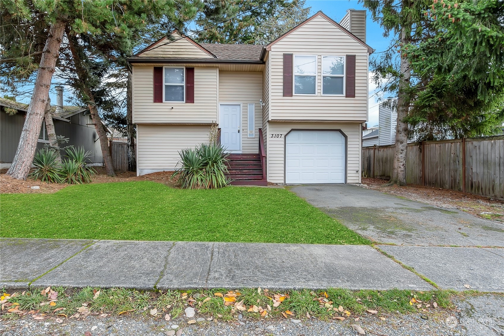 3107  57th Avenue NE  Tacoma WA 98422 photo