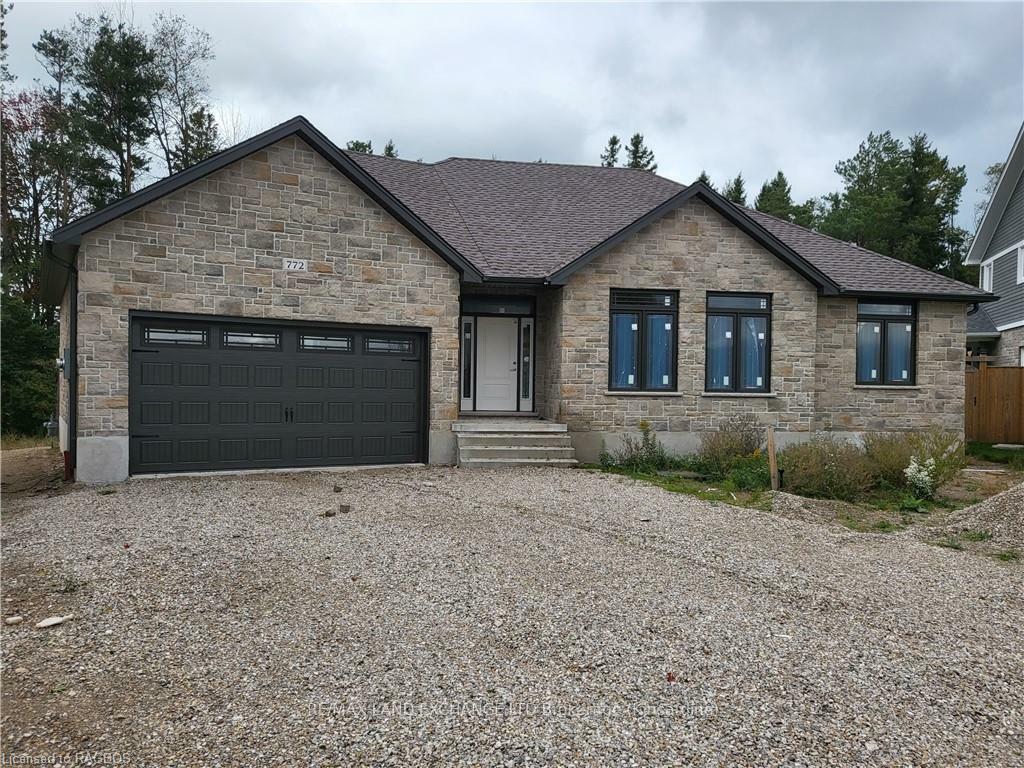 Property Photo: 772 Campbell Avenue ON N2Z 1W1