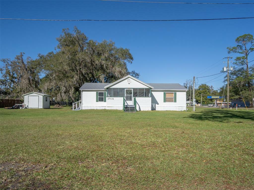 Property Photo: 27132 New Front Street FL 32046