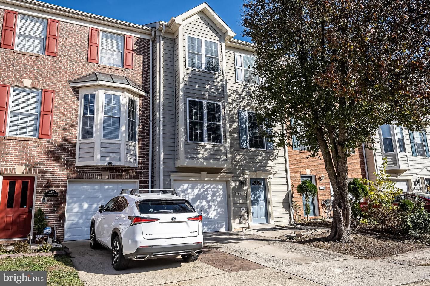 Property Photo: 4607 Deerwatch Drive VA 20151