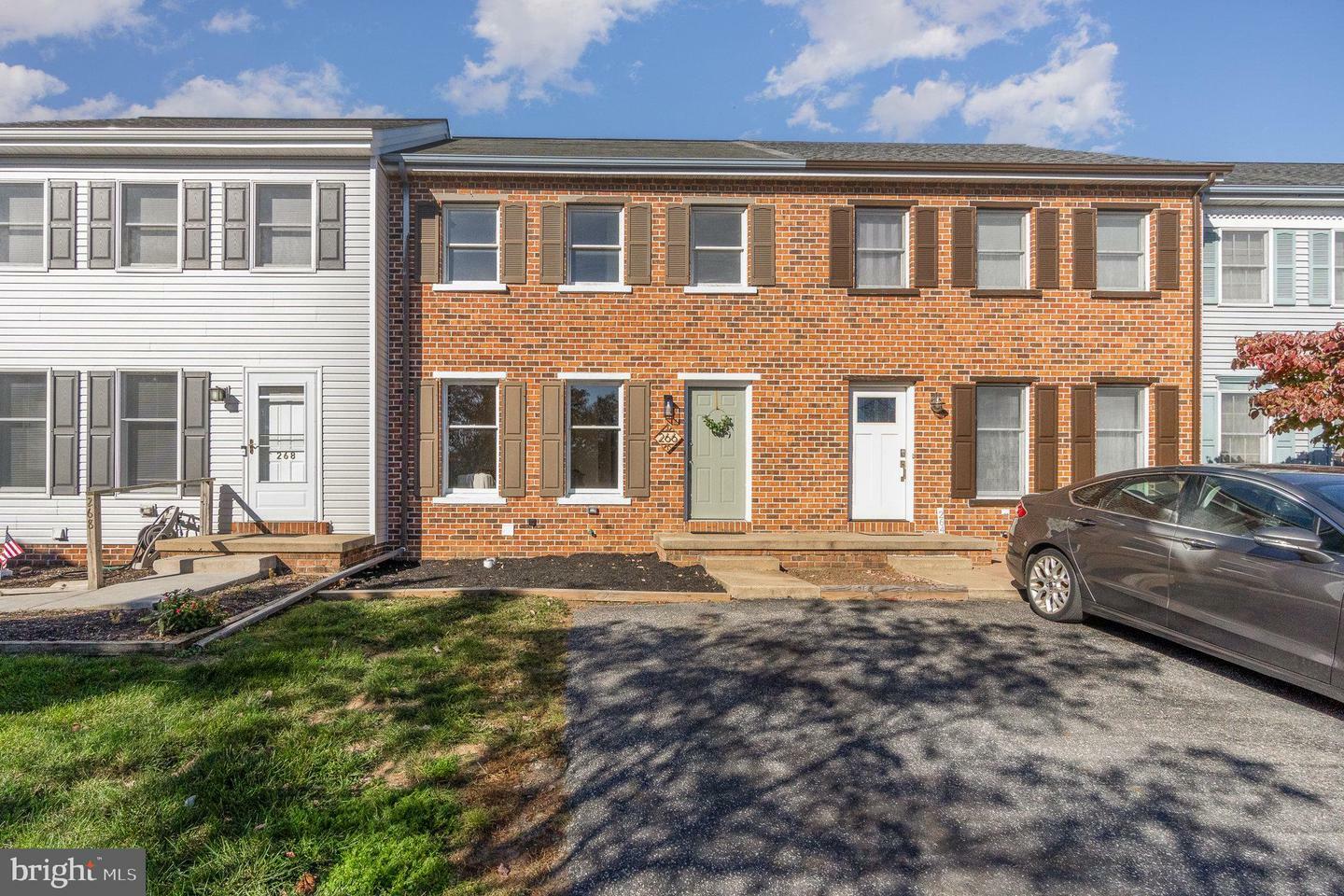 Property Photo:  266 Lumber Street  PA 17552 