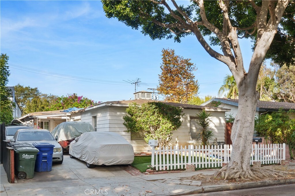 Property Photo:  8891 Carson Street  CA 90232 