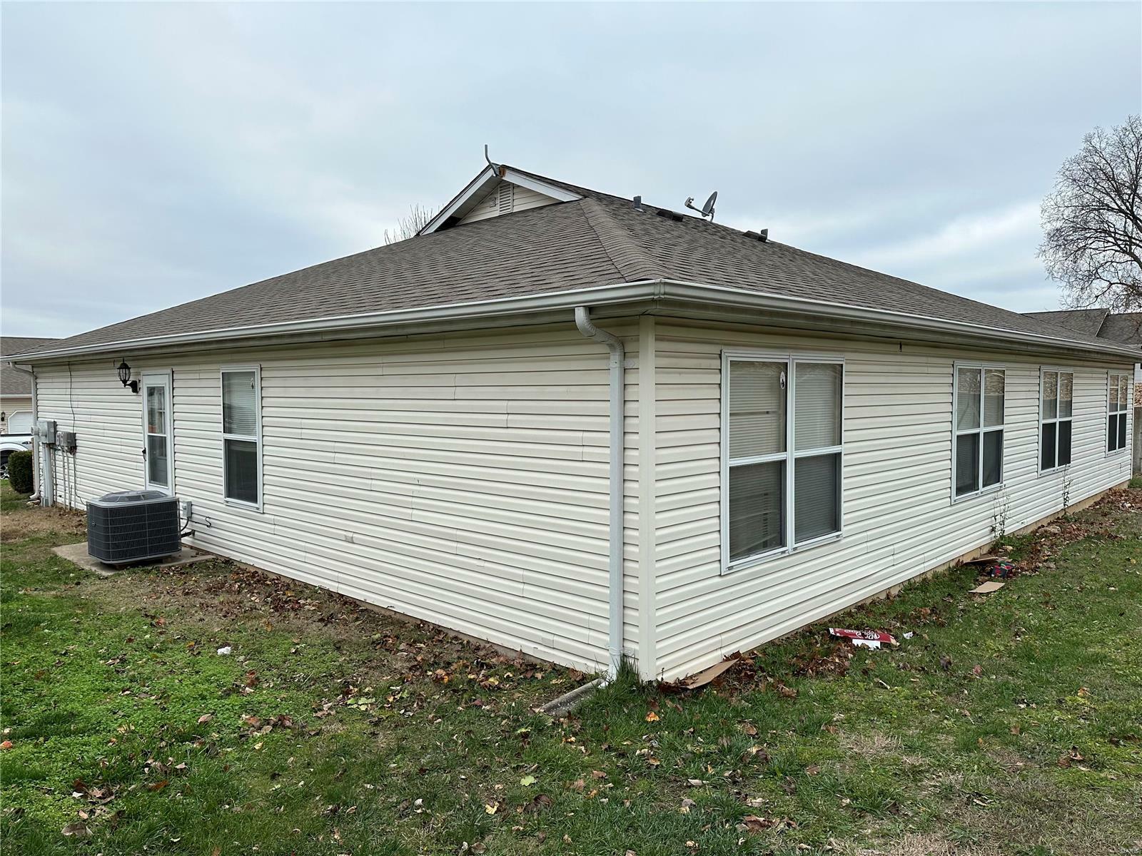 Property Photo:  102 Brook Drive  MO 63084 