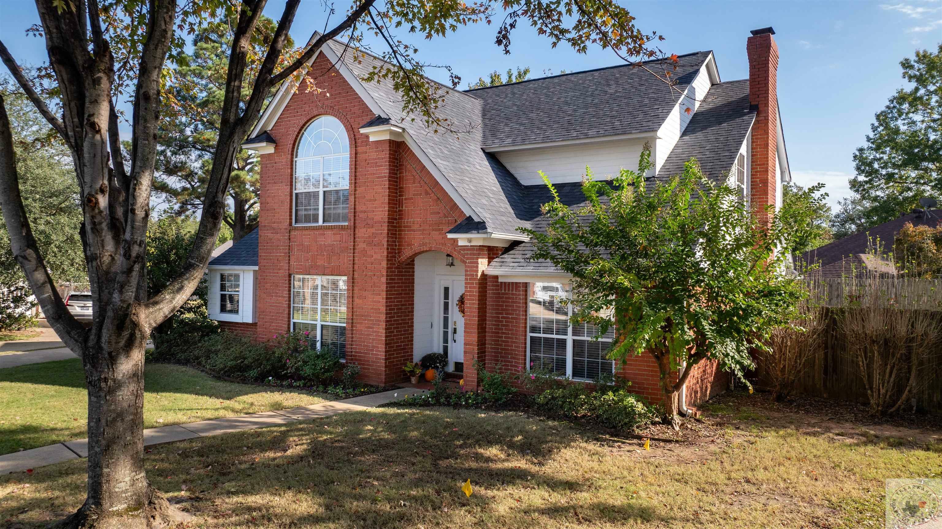 Property Photo:  3414 Colonial Cir  TX 75503 