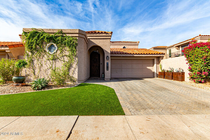 Property Photo:  7518 N Via De La Siesta --  AZ 85258 