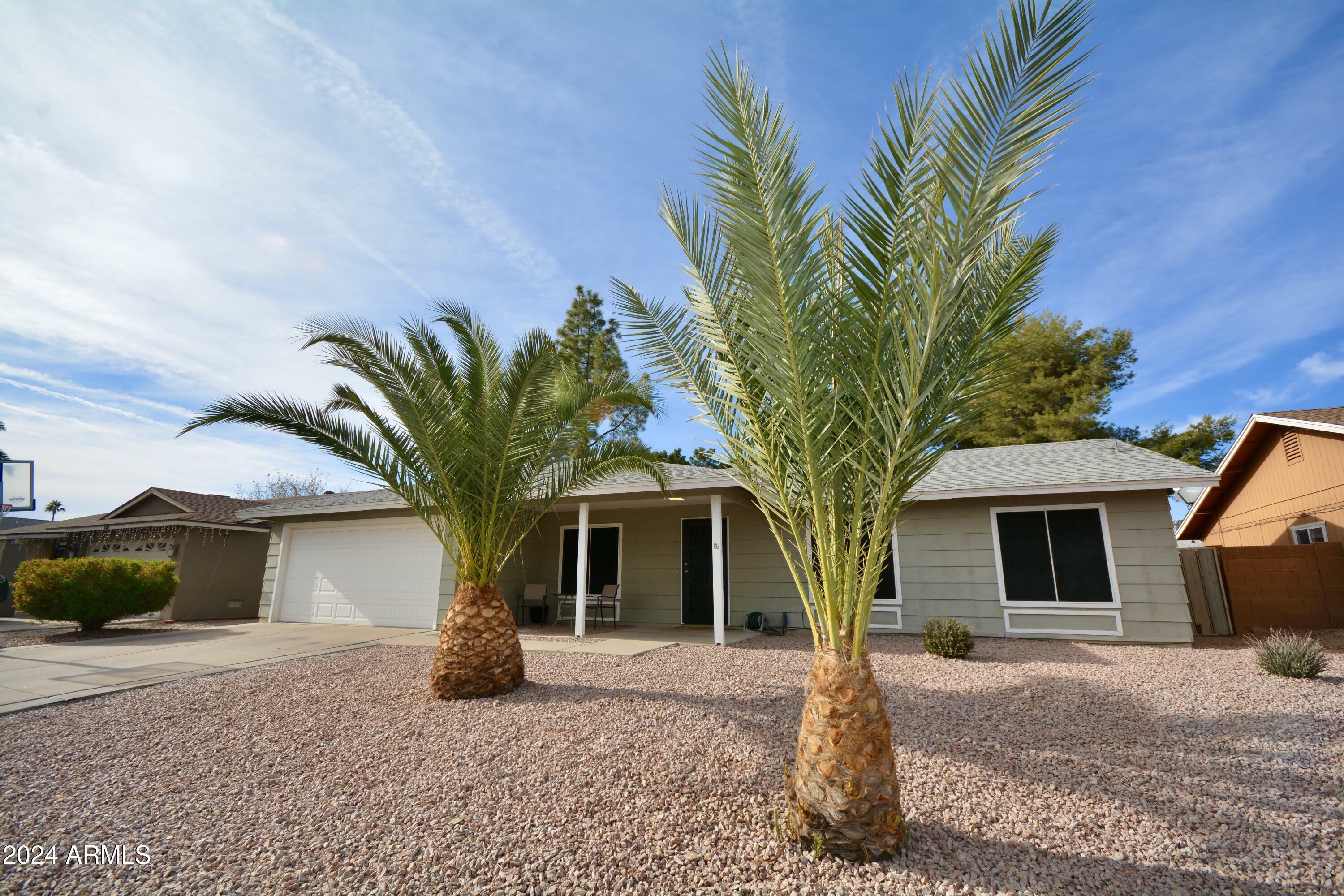Property Photo: 4441 E Coconino Street AZ 85044