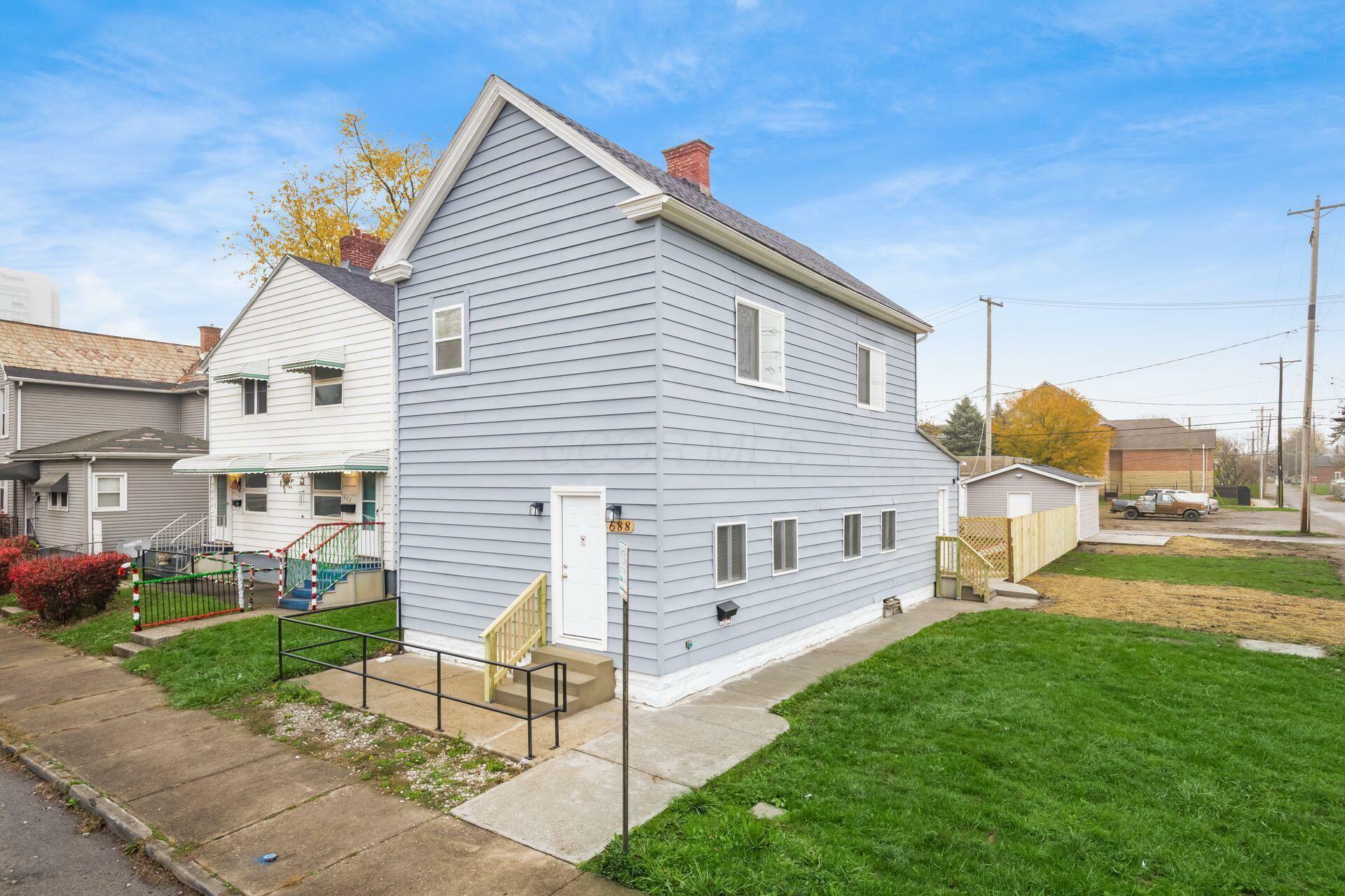 Property Photo:  688 Wager Street  OH 43206 