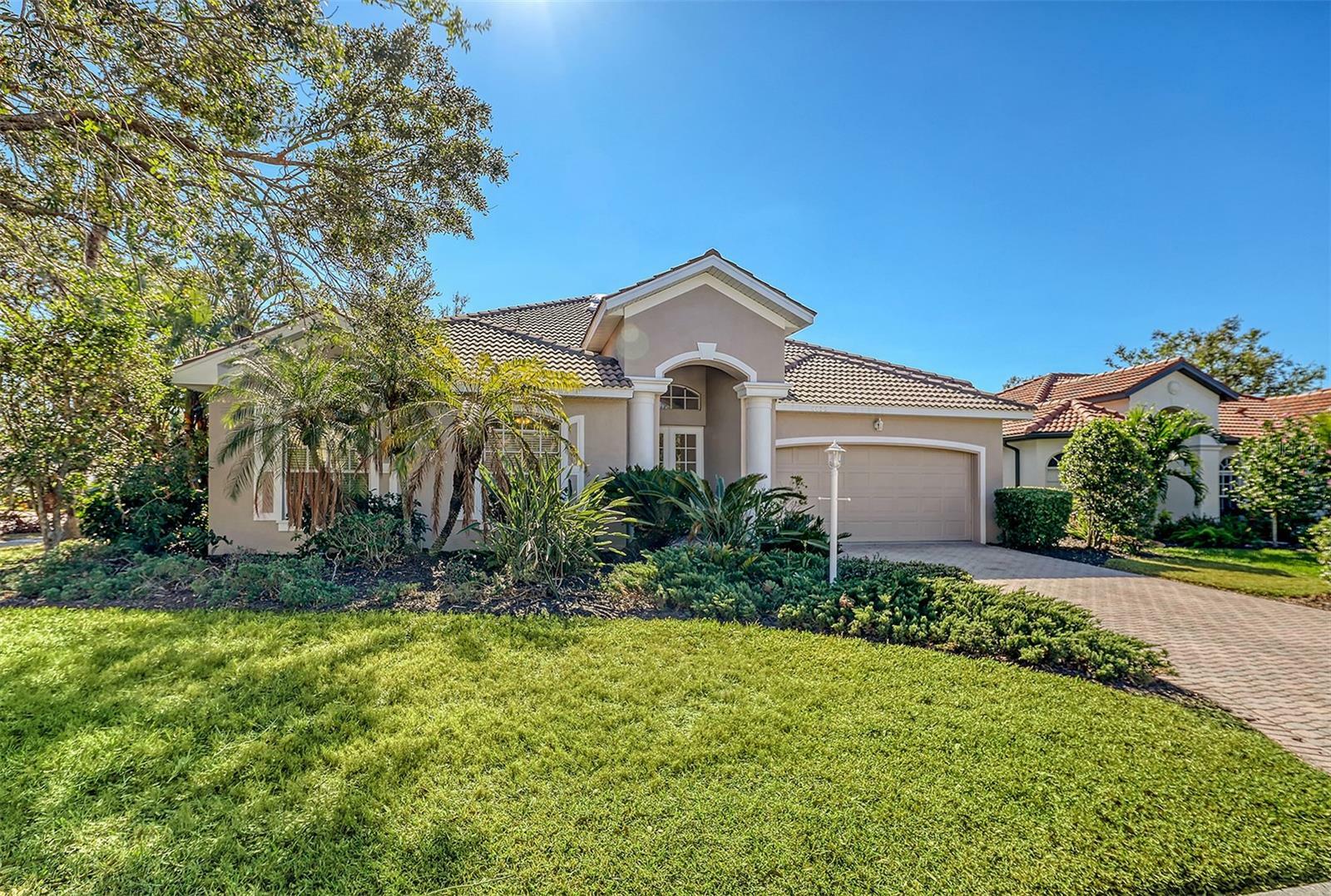 Property Photo:  6836 Bay Hill Drive  FL 34202 