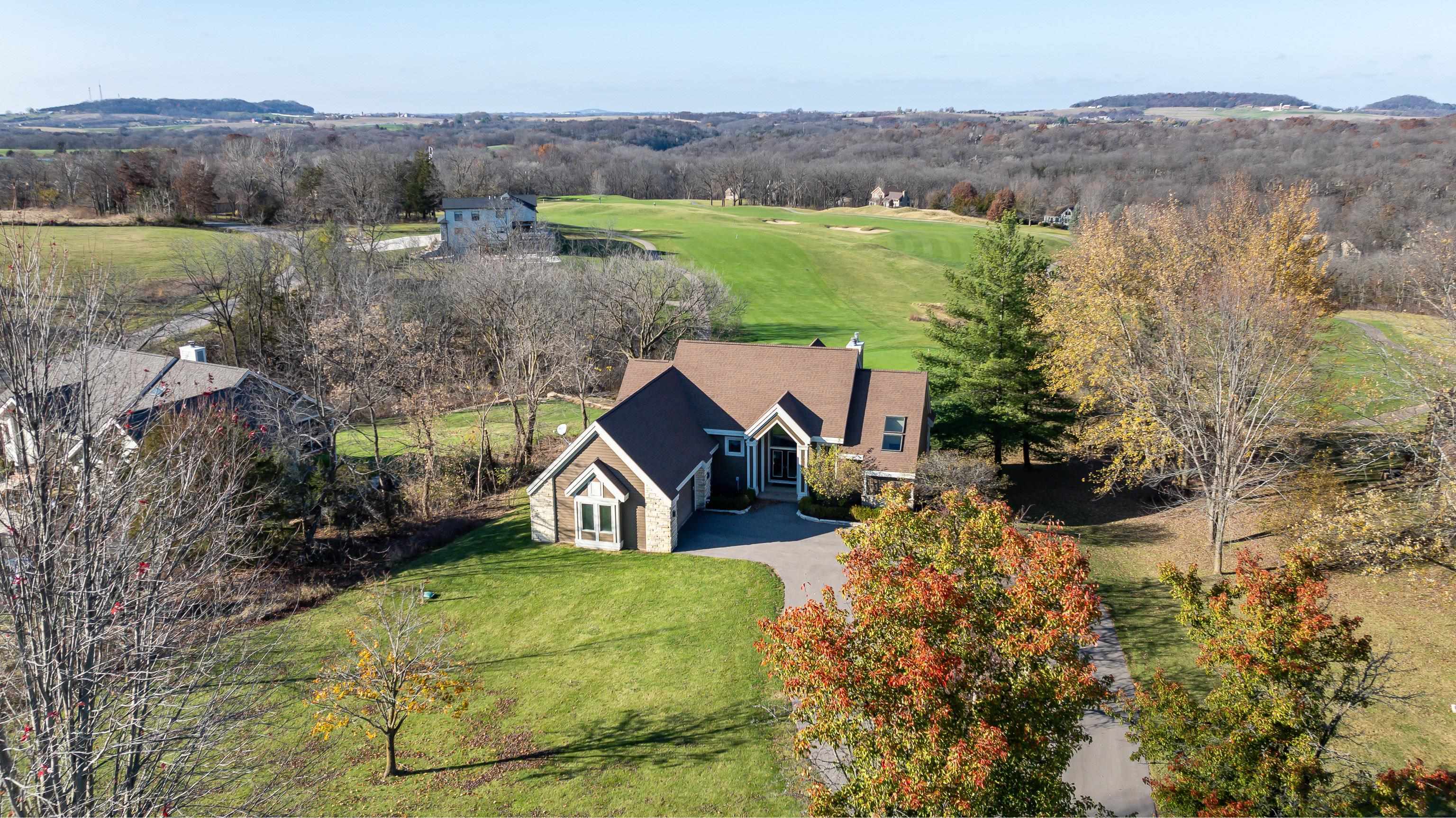 Property Photo:  117 W Glen Hollow Road  IL 61036 