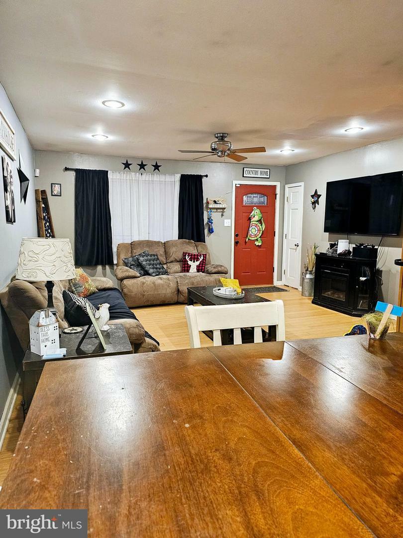 Property Photo:  12 Geisinger Avenue  NJ 08302 