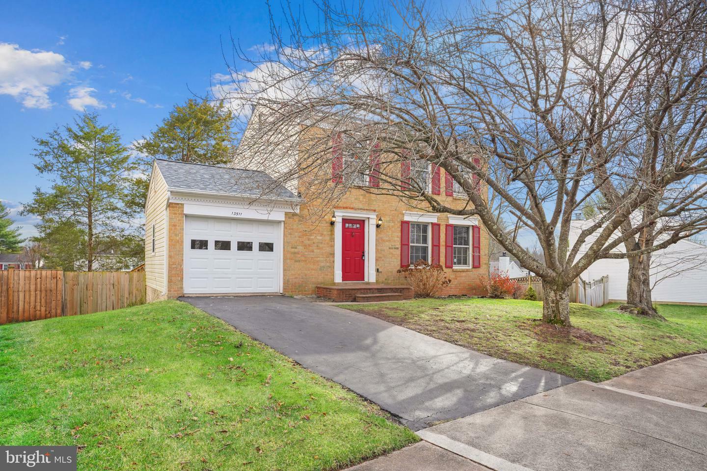 Property Photo:  13511 Chevy Chase Court  VA 20151 