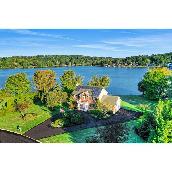 Property Photo:  50 Waterview Terrace  NY 12553 