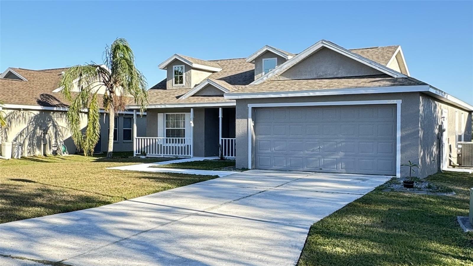 Property Photo:  4042 Kingsfield Drive  FL 34219 