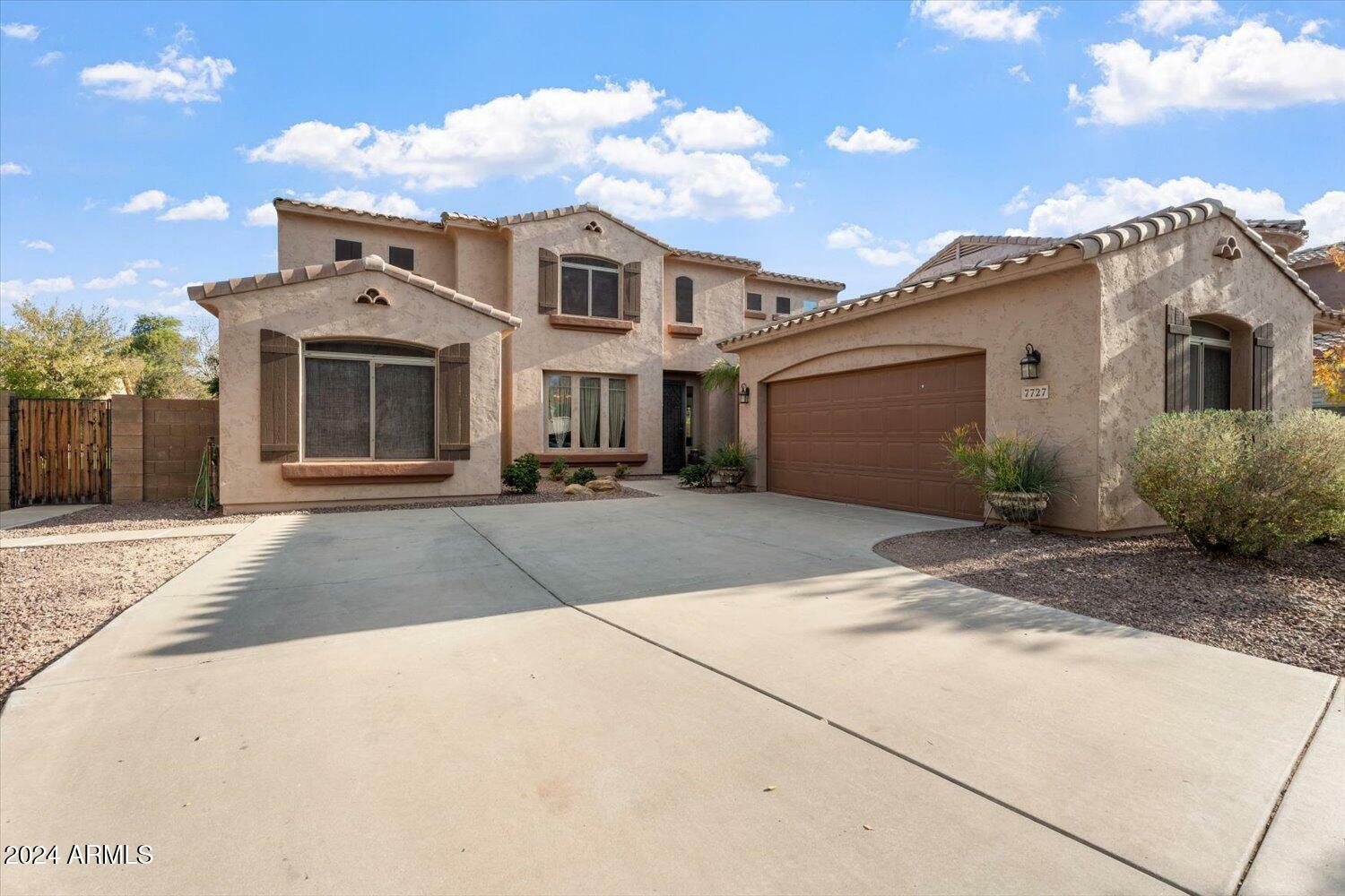 Property Photo:  7727 S 22nd Lane  AZ 85041 