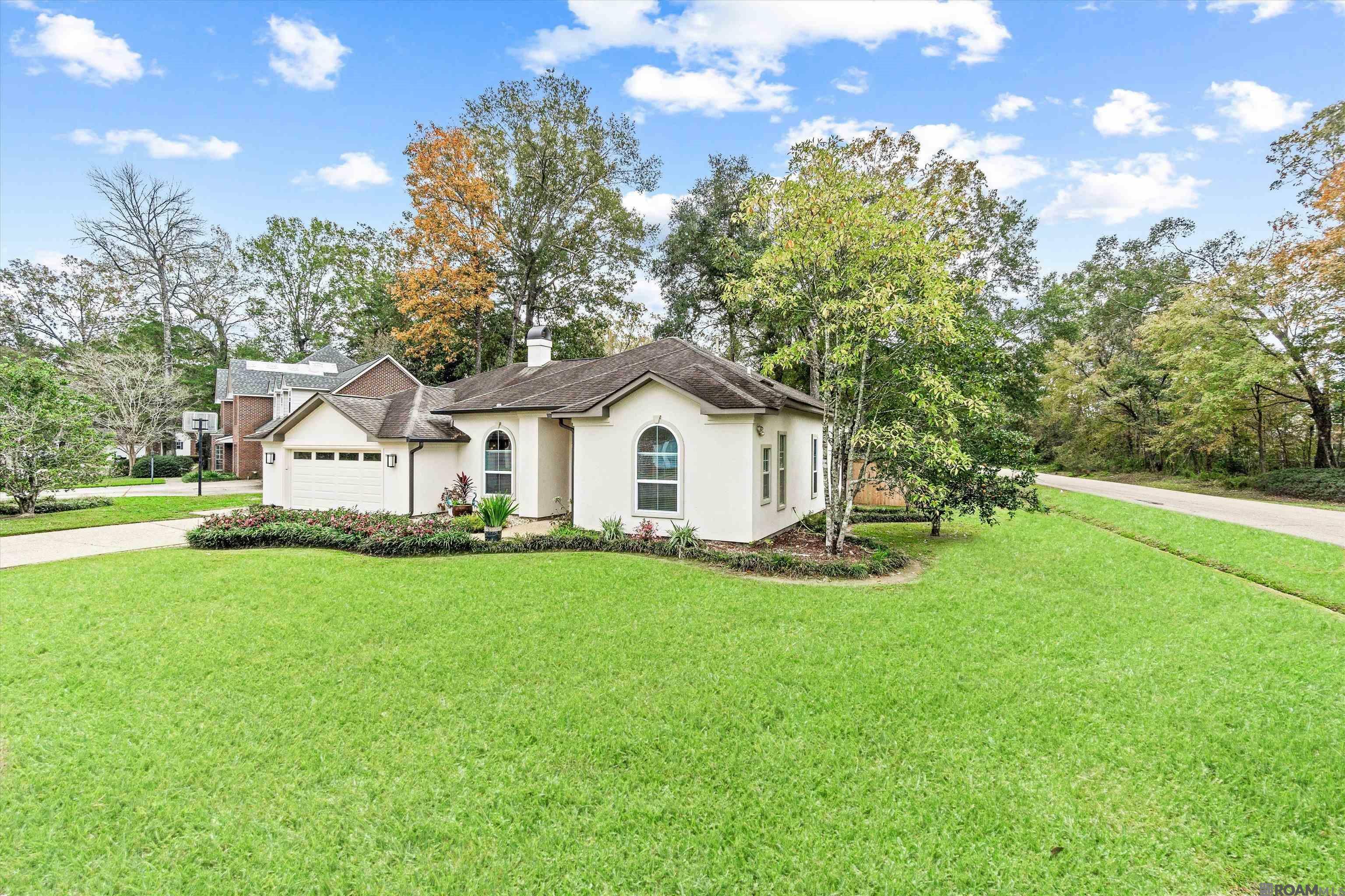Property Photo: 3912 Indian Run Dr LA 70816