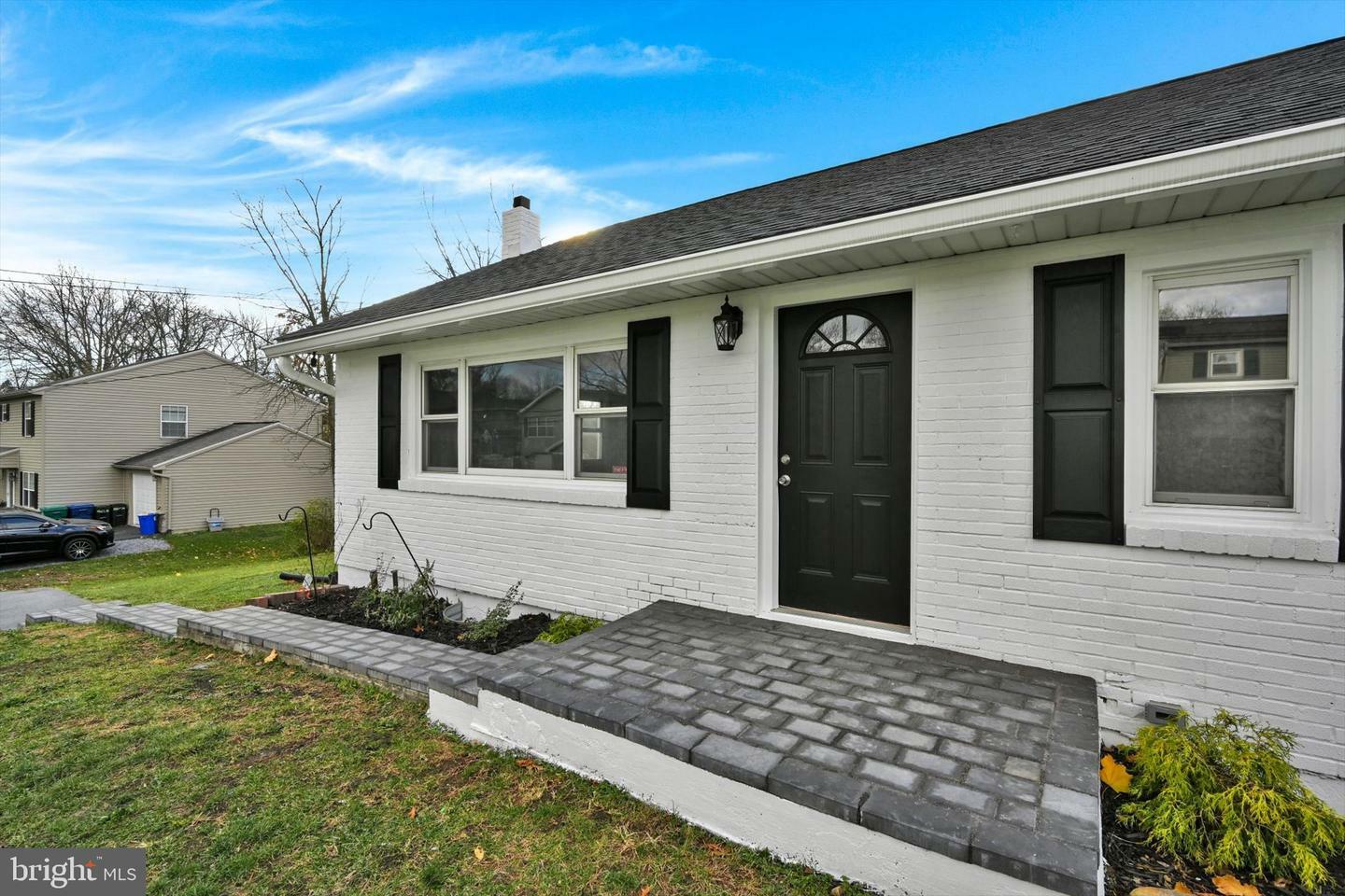 Property Photo:  114 S Lockwillow Avenue  PA 17112 