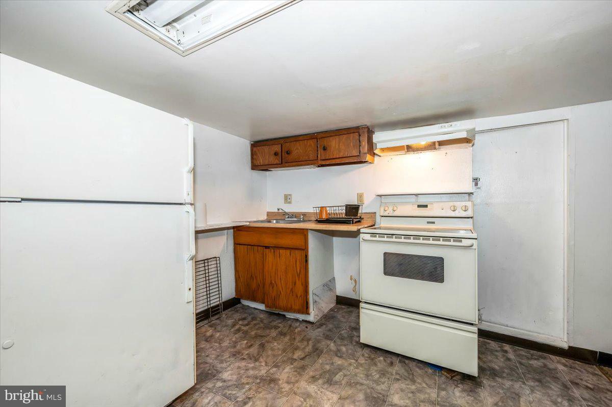 Property Photo:  606 E Patrick Street  MD 21701 