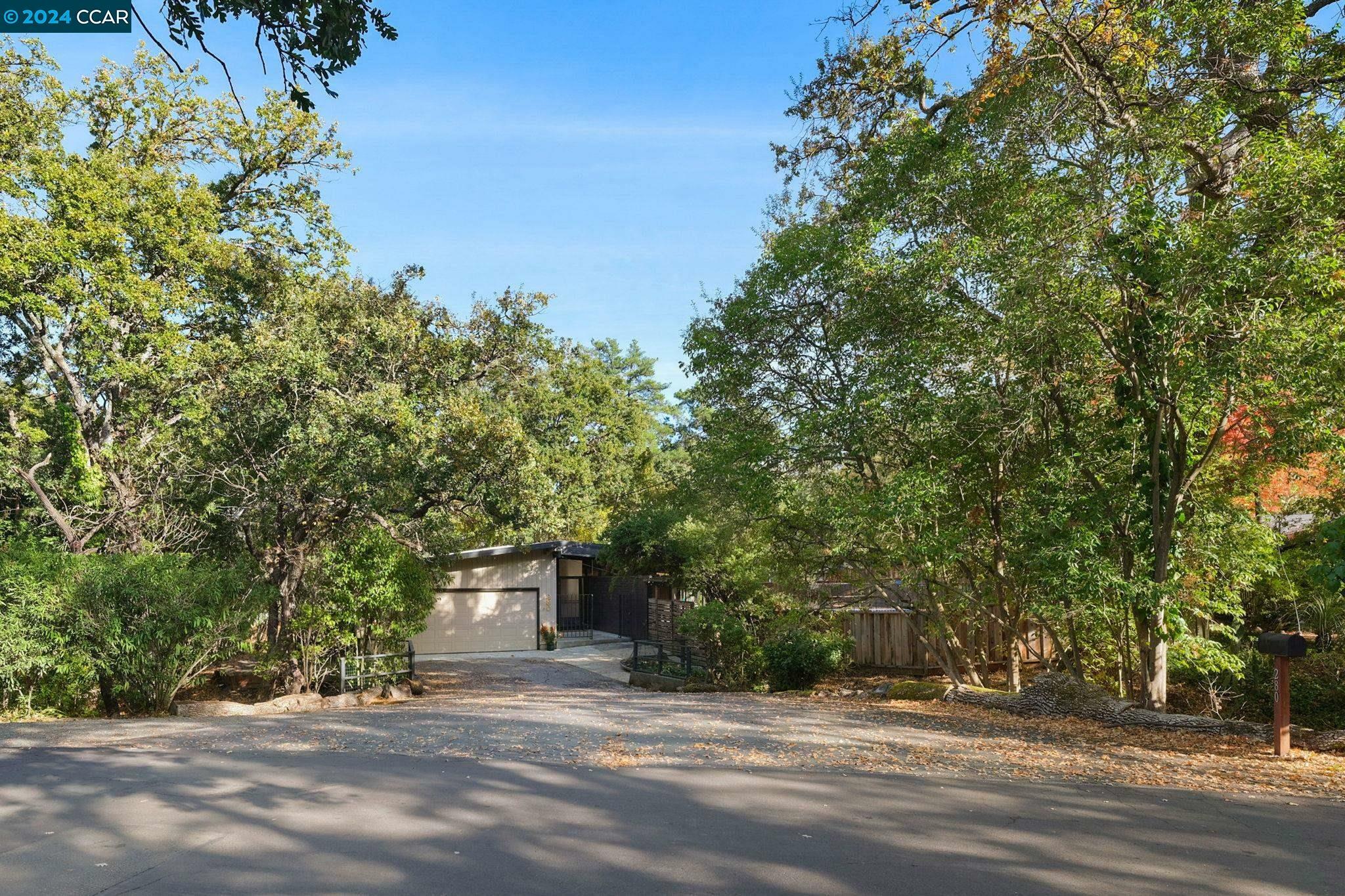 Property Photo:  280 Shady Glen Rd  CA 94596 