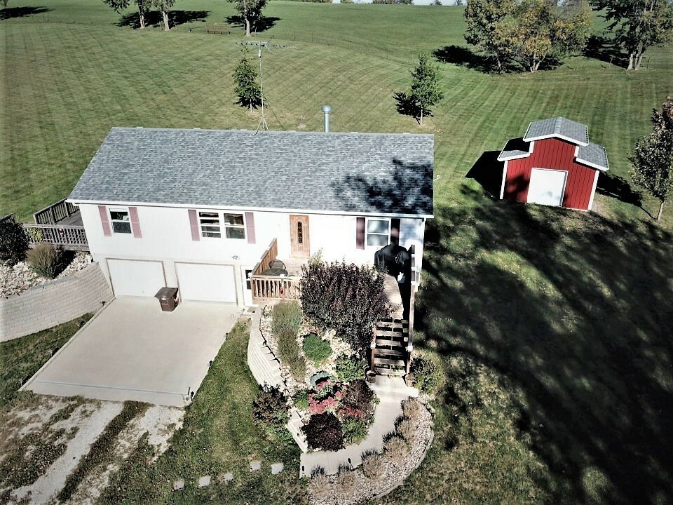 Property Photo:  402 Knotts First Street  IA 50151 