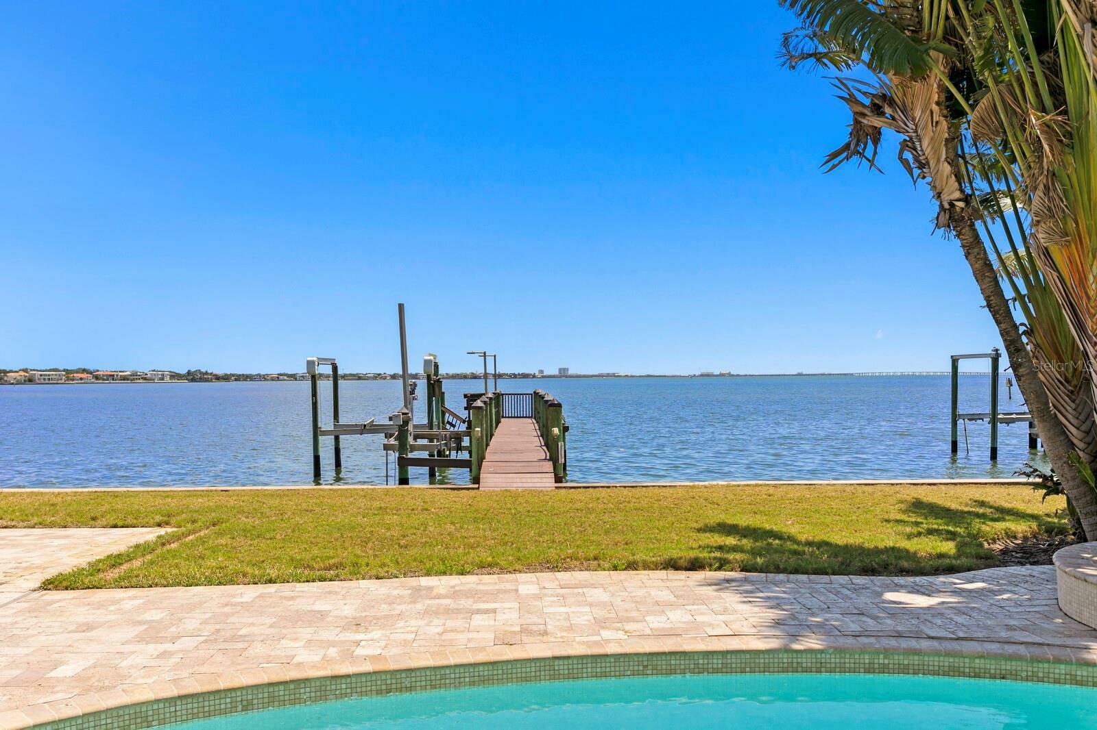 Property Photo: 5812 Mariner Street FL 33609