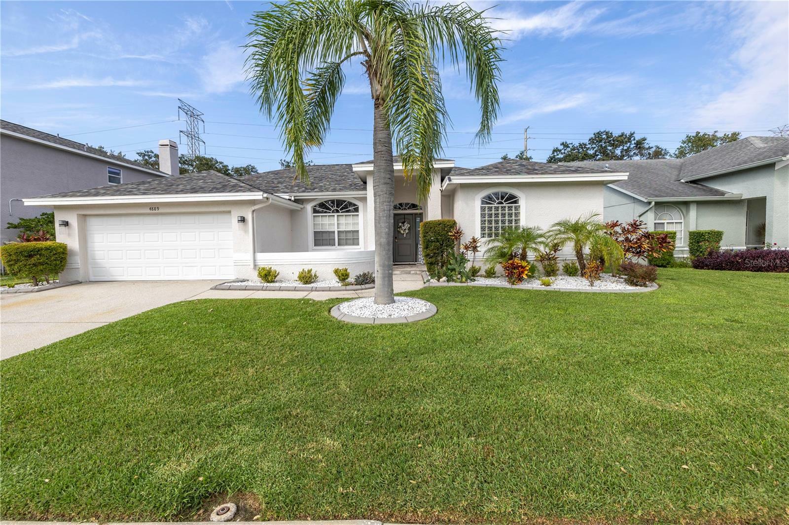 Property Photo:  4889 Edgewater Lane  FL 34677 