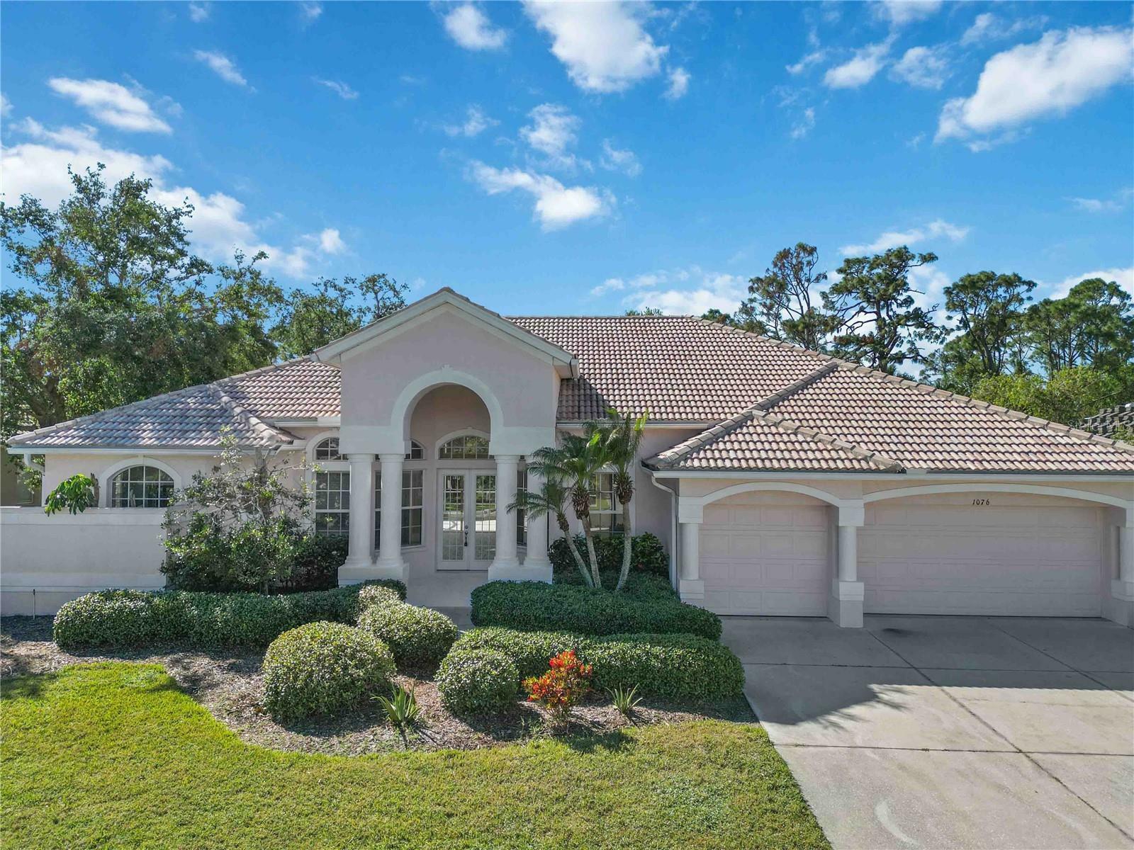 Property Photo:  1076 Mallard Marsh Drive  FL 34229 