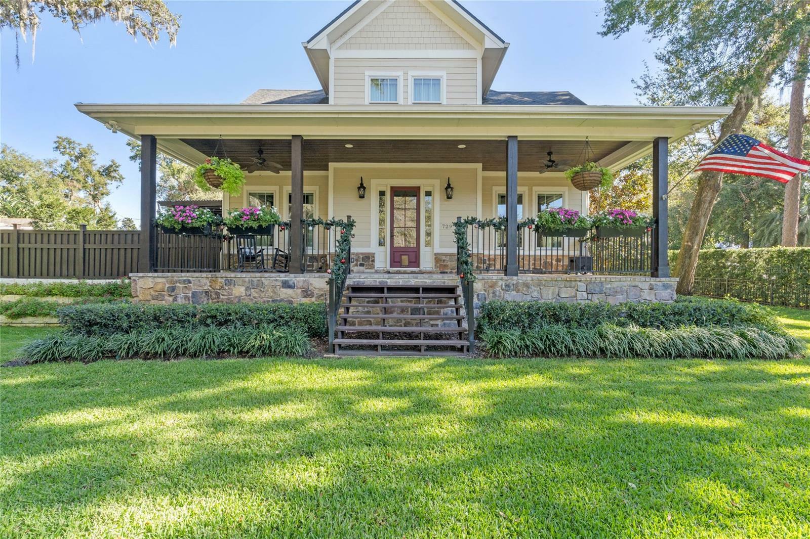 Property Photo: 729 Main Street FL 34786